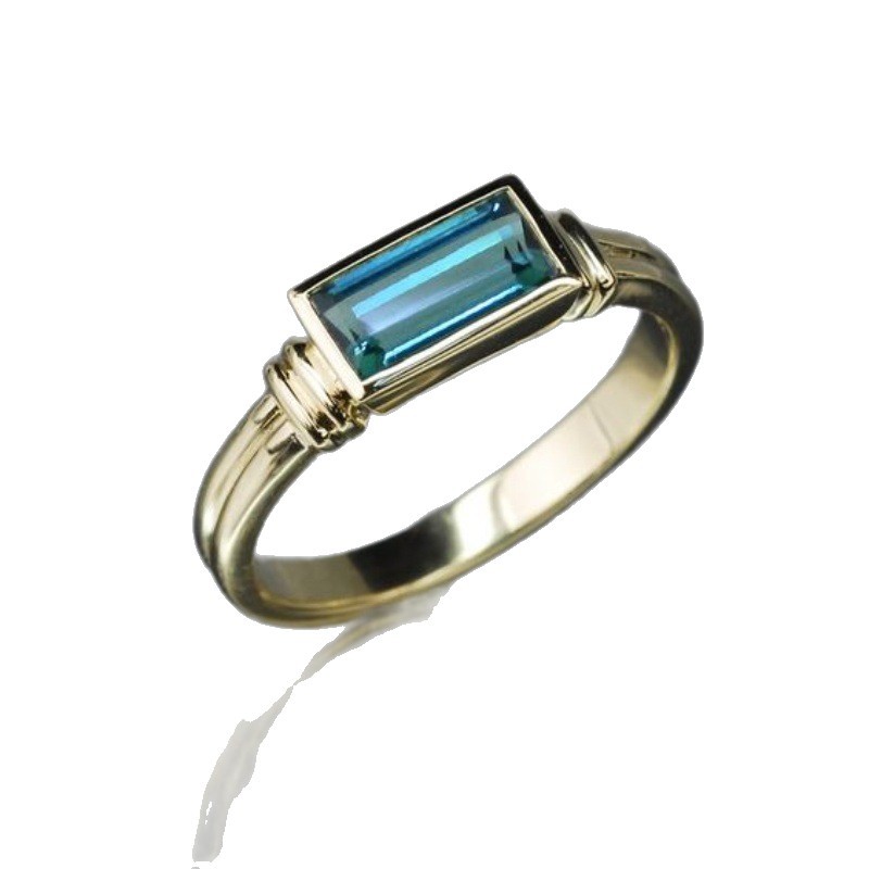 Stylish Minimalist Thin-Frame Geometric Quadrilateral Ring For Women