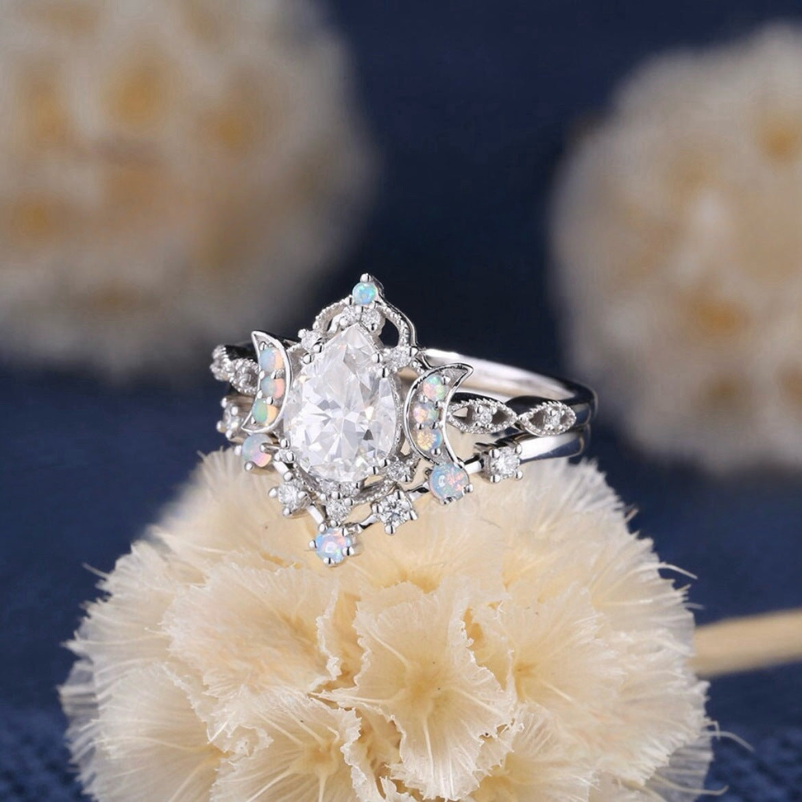 Moonstone Colored Gems Ring Women's Stylish Water Drop Zircon Couple Rings