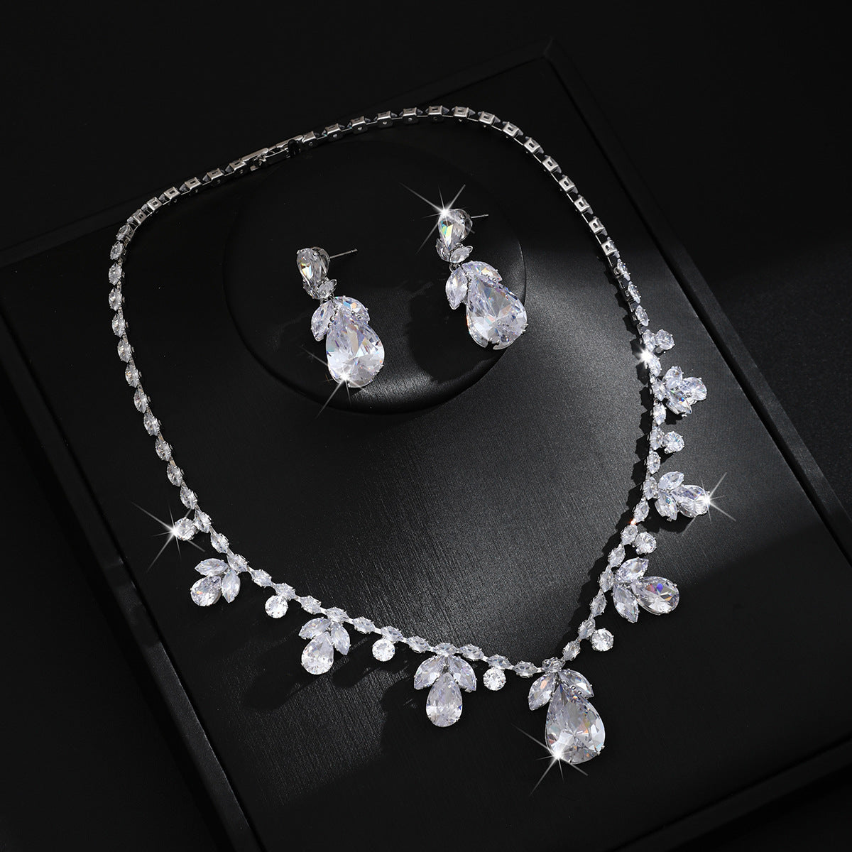 Colorful Intricately Crafted Zircon Necklace And Earrings Jewelry Set