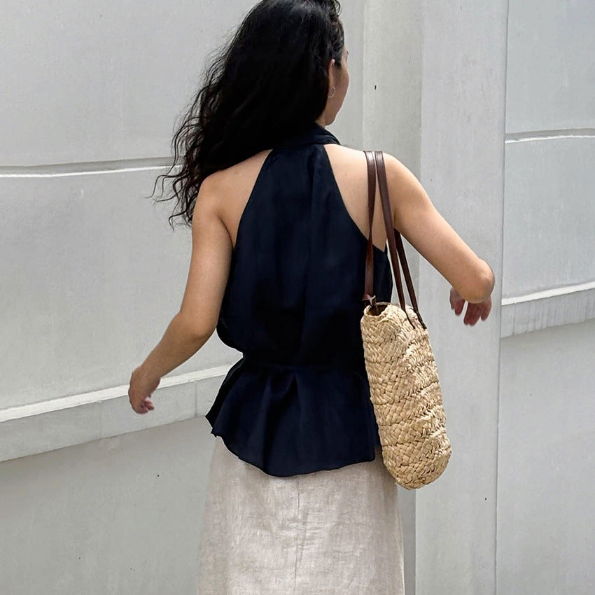 Stylish And Minimalist Sleeveless Top For Women