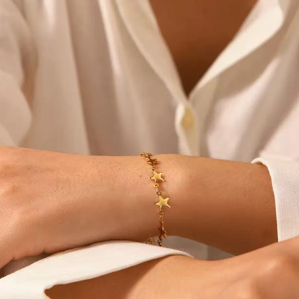 Stainless Steel Chain With A Five-pointed Star Design Offering A Niche And Stylish Aesthetic