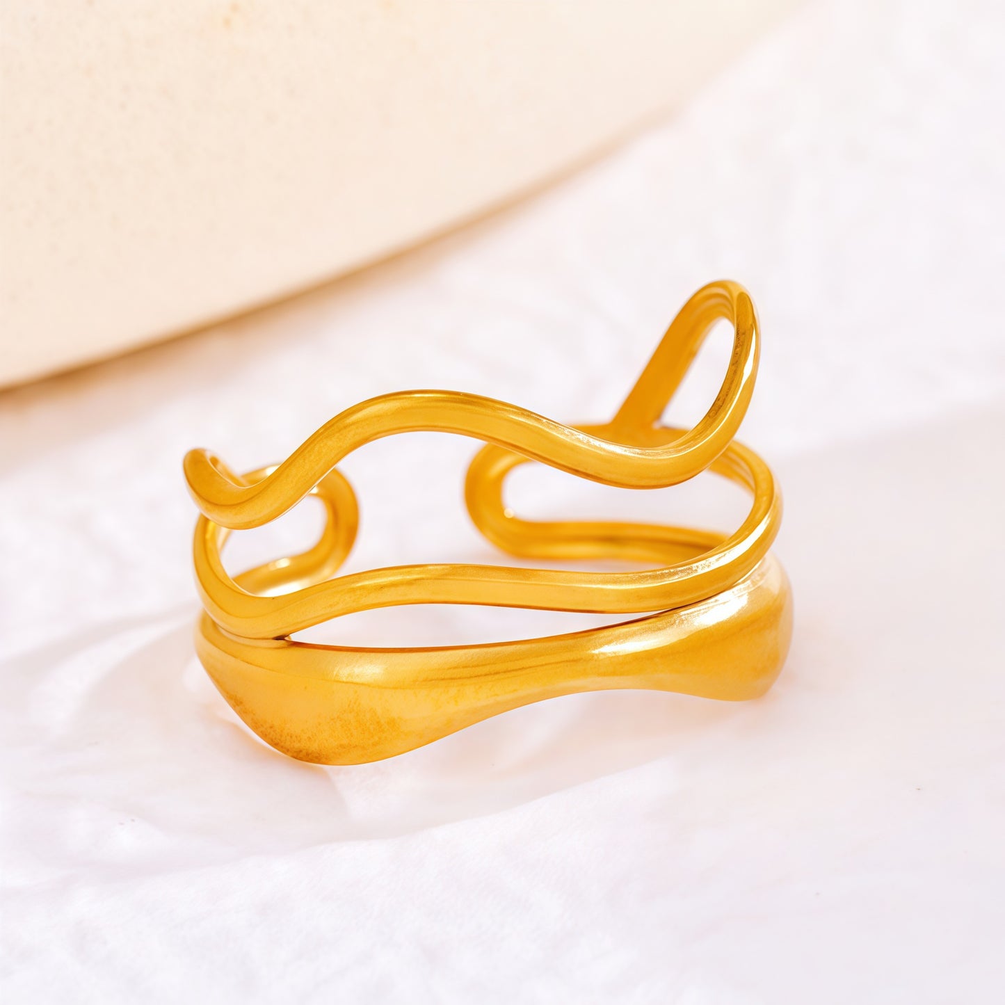 Exaggerated Stainless Steel Ring With A High-end Designer-inspired Look