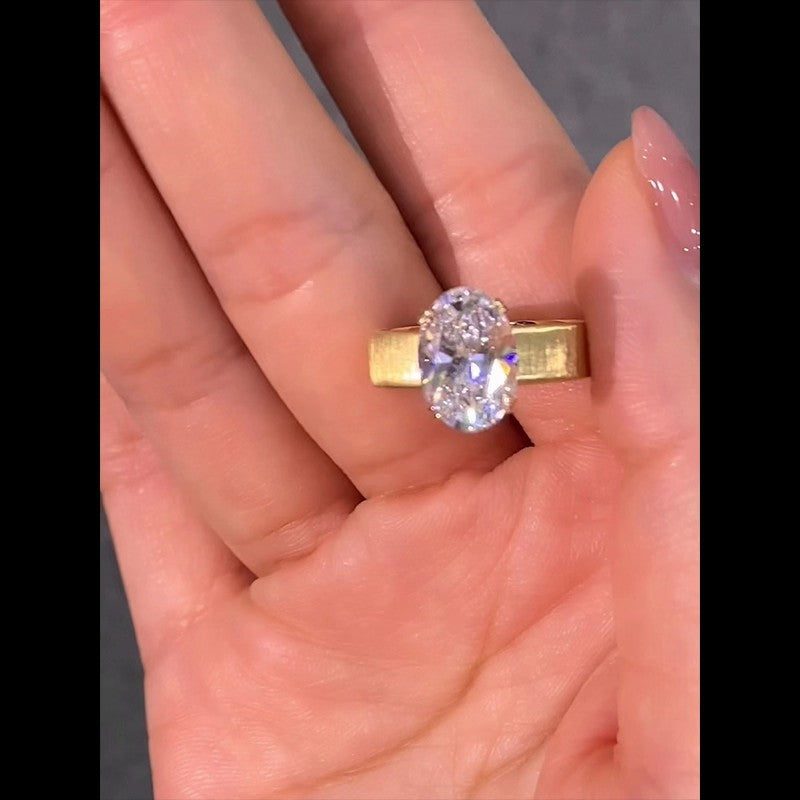 Golden Salad Silk Satin Oval Pigeon Egg Ring