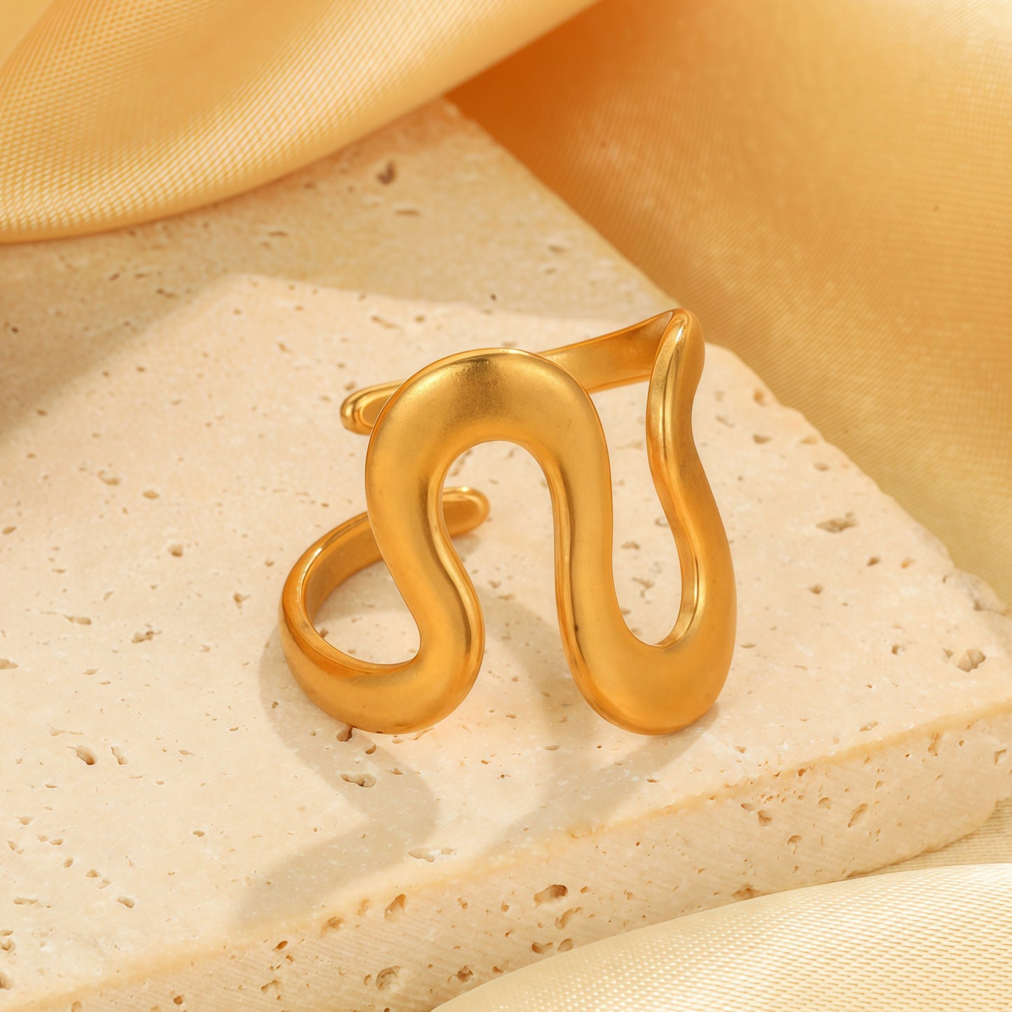 Exaggerated Stainless Steel Ring With A High-end Designer-inspired Look