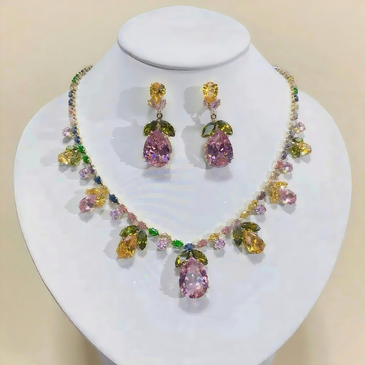 Colorful Intricately Crafted Zircon Necklace And Earrings Jewelry Set