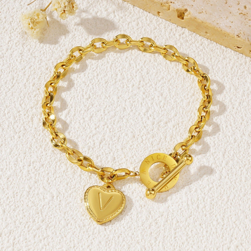 26-letter Gold Heart-clasp Titanium Bracelet A Versatile Personalized Stainless Steel Accessory